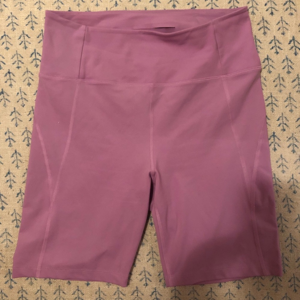 girlfriend collective bike short size L